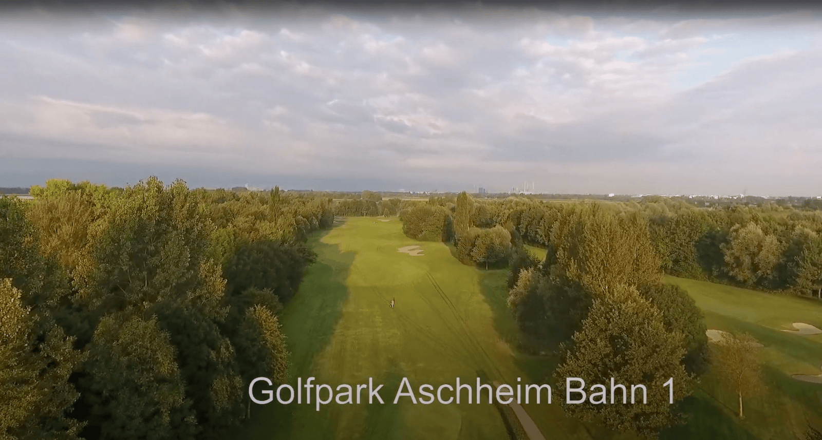 Überflug Bahn 01 Golfpark München Aschheim