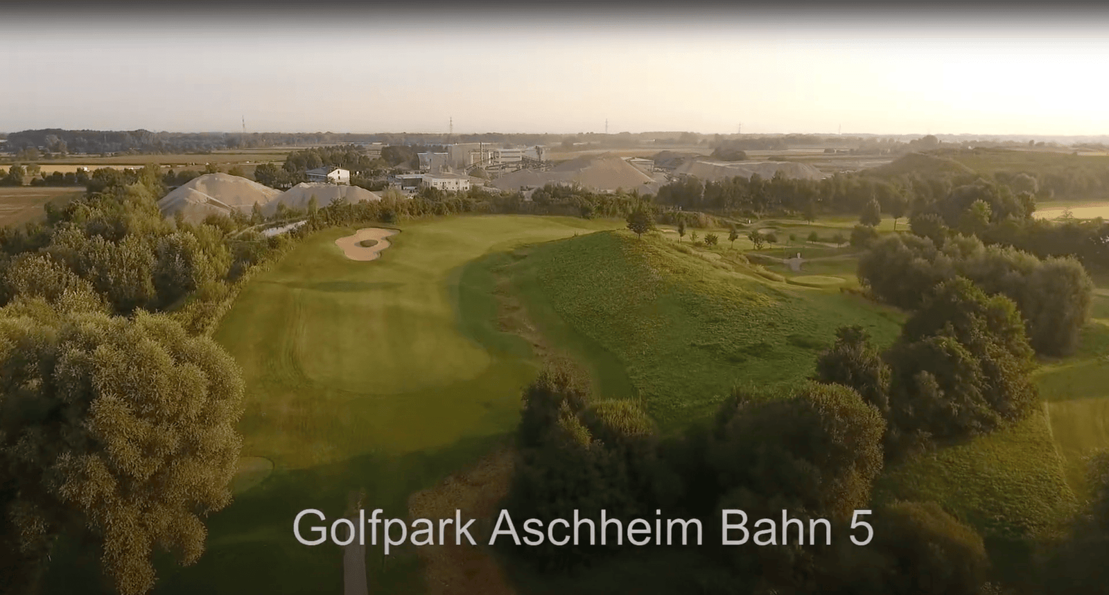Überflug Bahn 05 Golfpark München Aschheim
